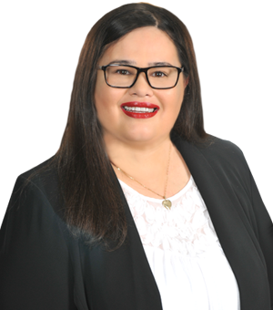 Darlene VanHoose bio image and link